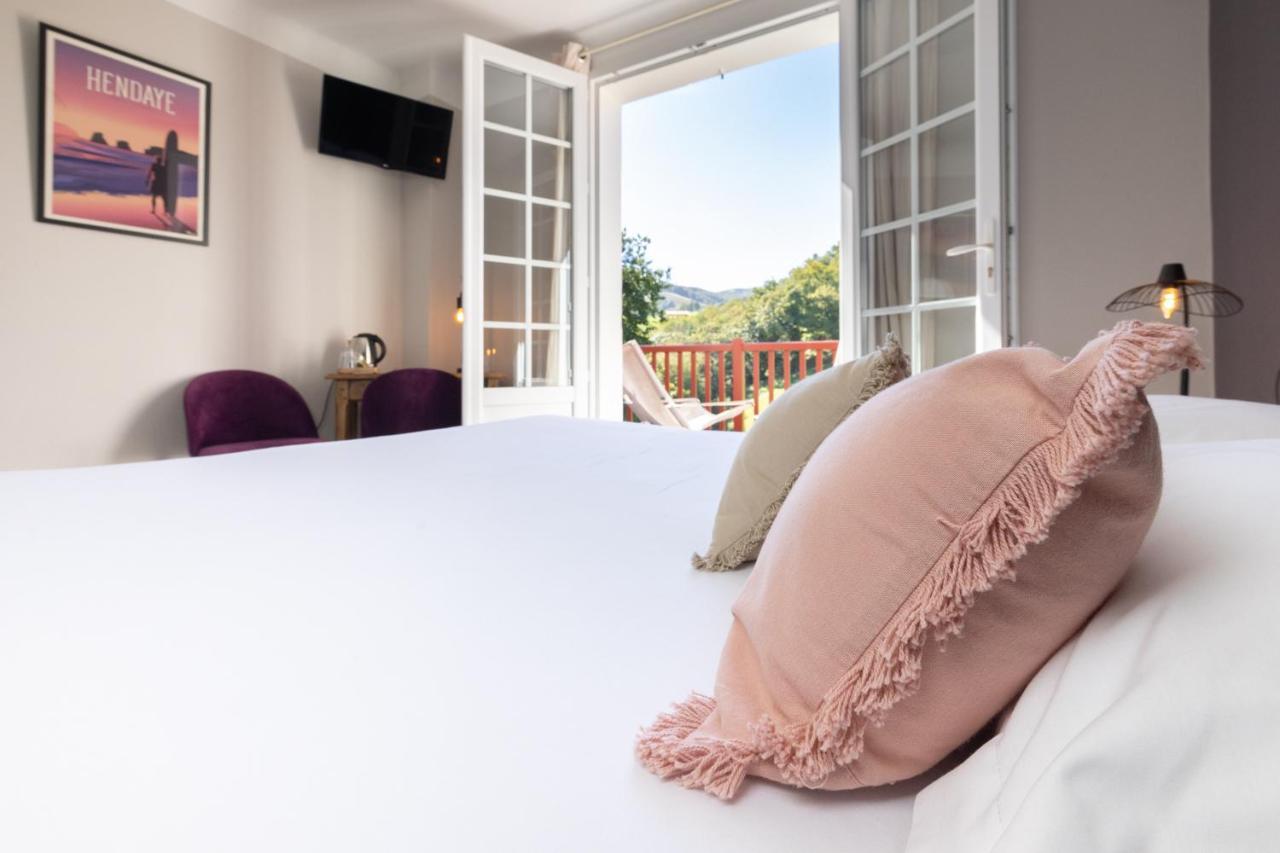 Logis Hotel St Sylvestre Aldudes Bagian luar foto
