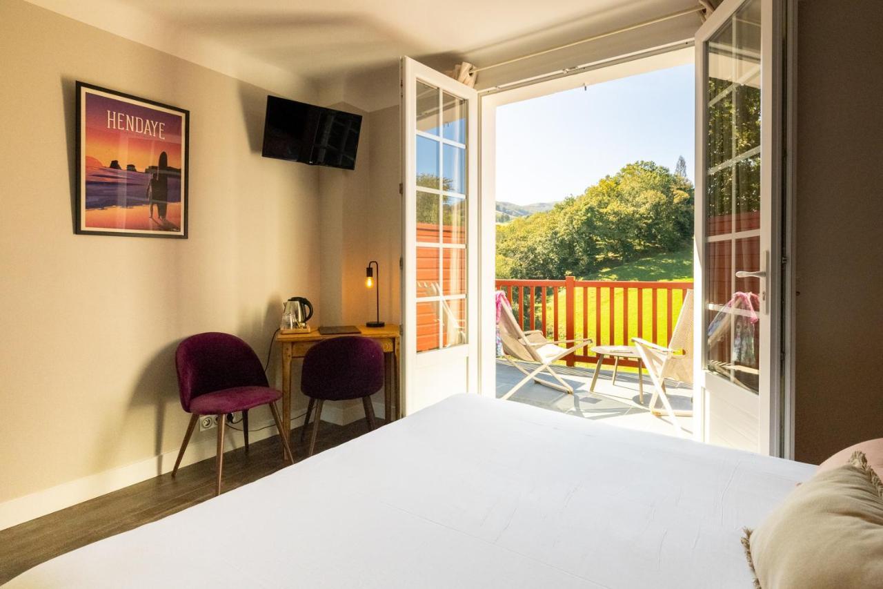 Logis Hotel St Sylvestre Aldudes Bagian luar foto