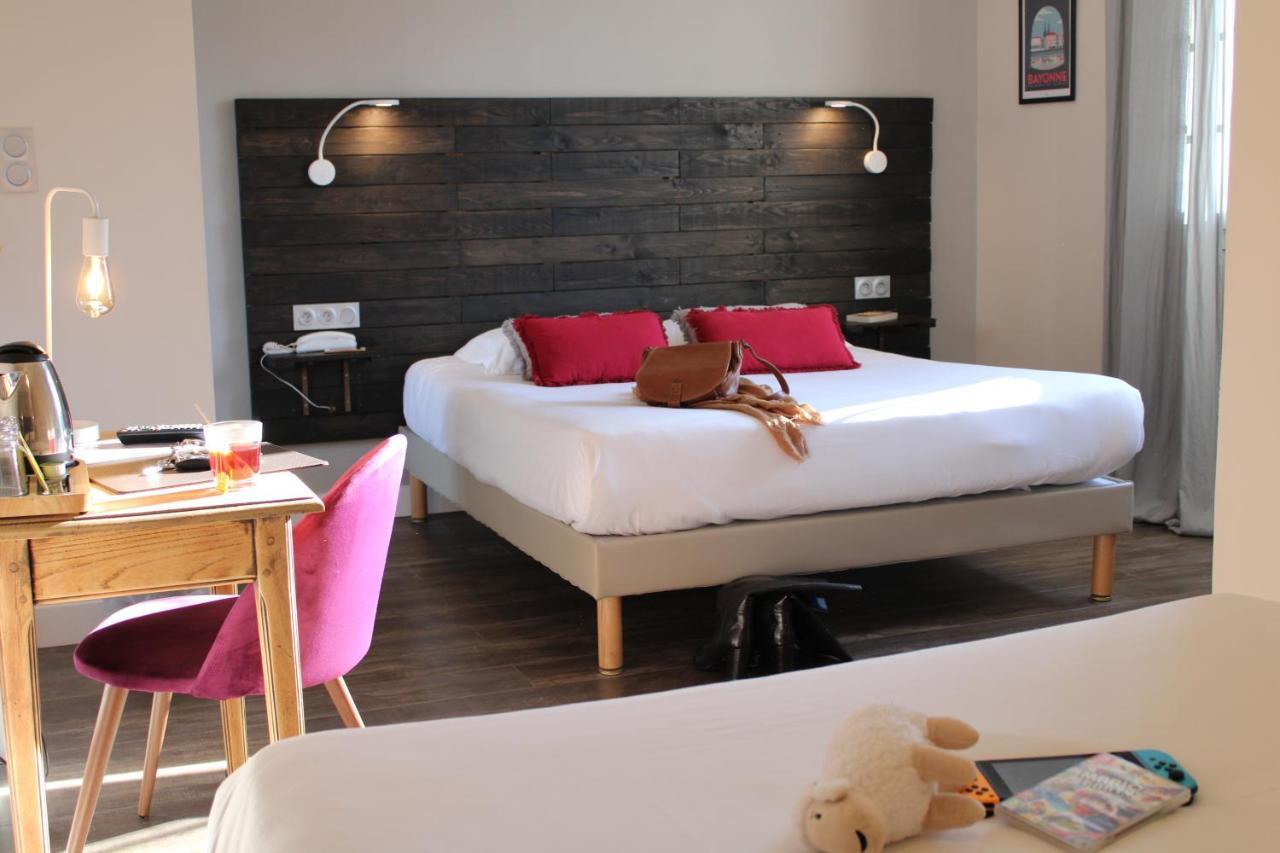 Logis Hotel St Sylvestre Aldudes Bagian luar foto