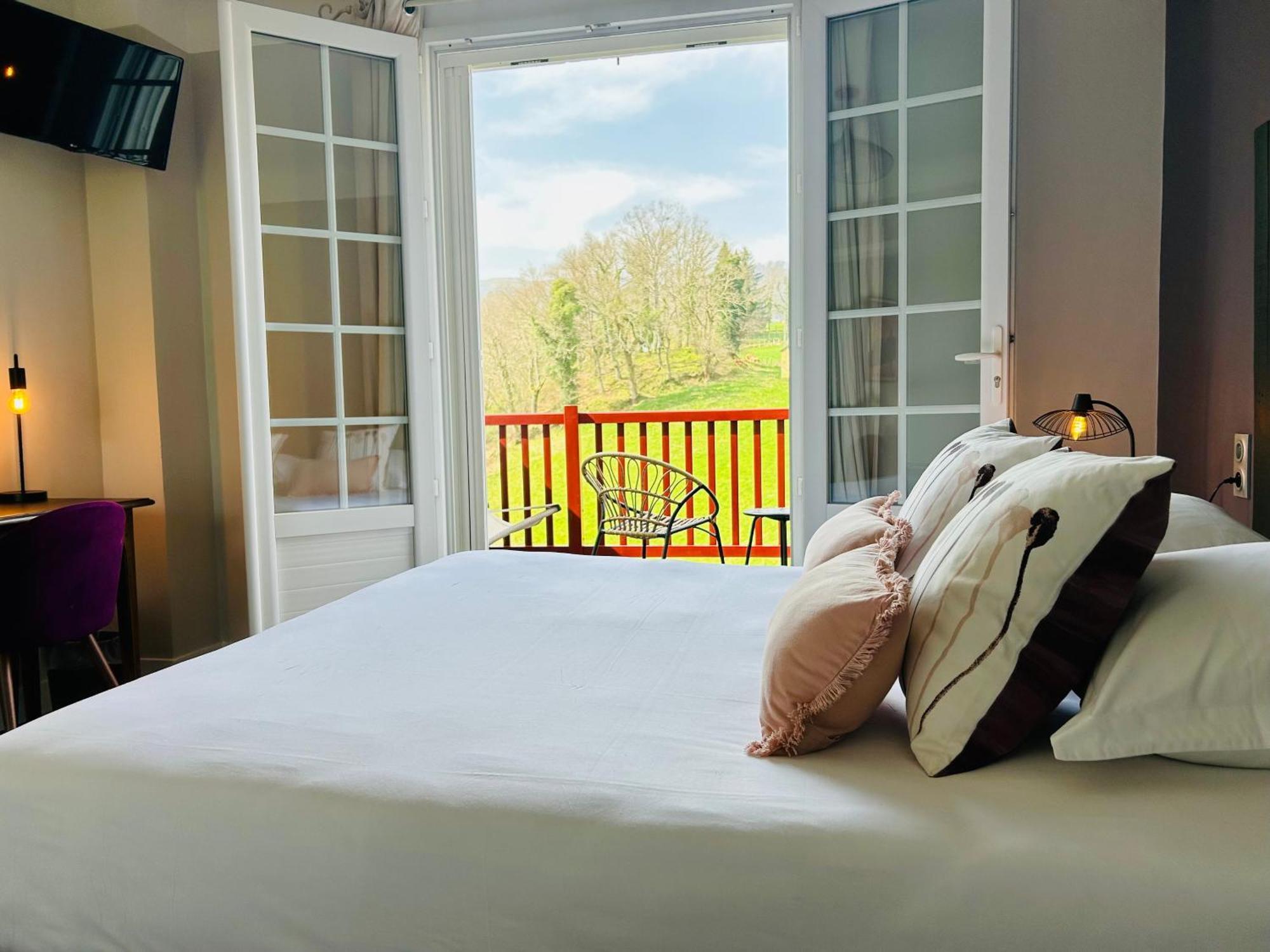 Logis Hotel St Sylvestre Aldudes Bagian luar foto